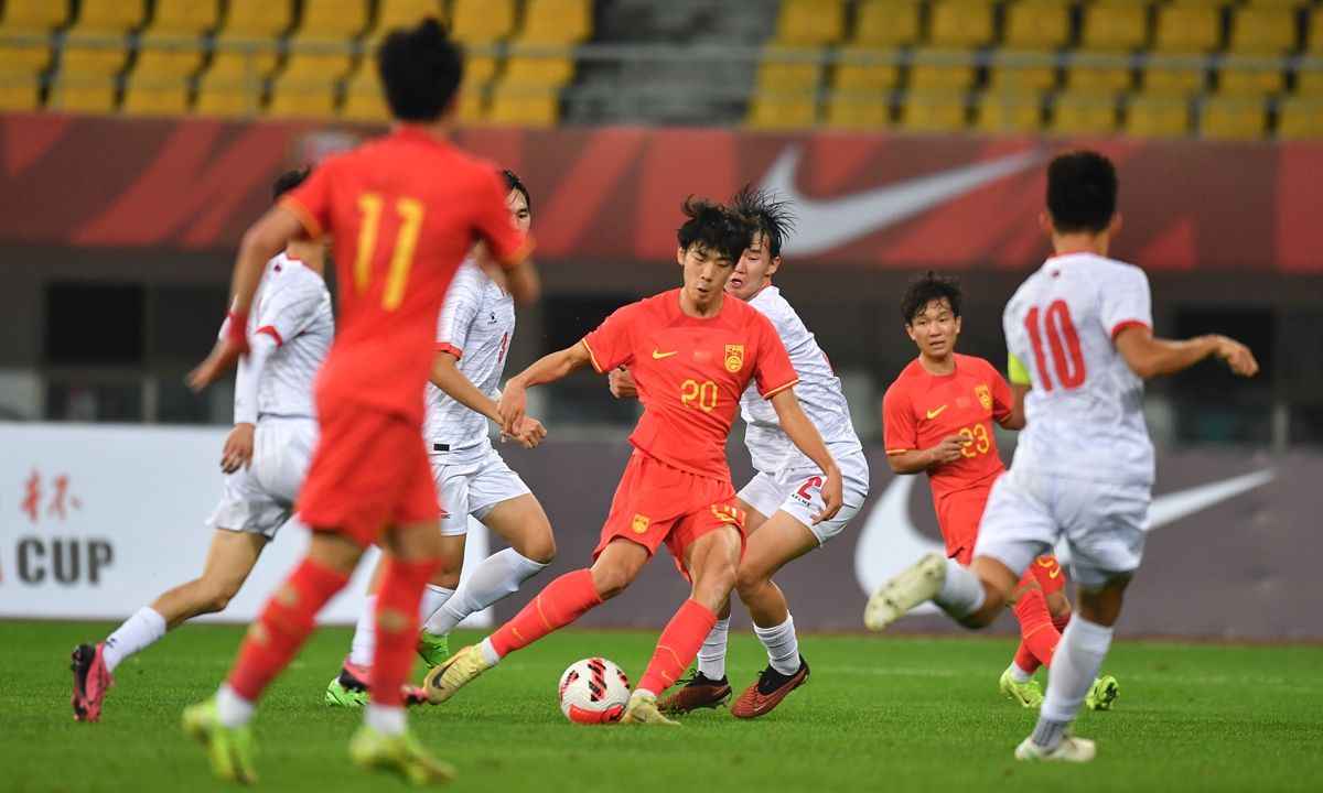 回放：中国军团备战篮球世界杯，展现强烈意志力的简单介绍