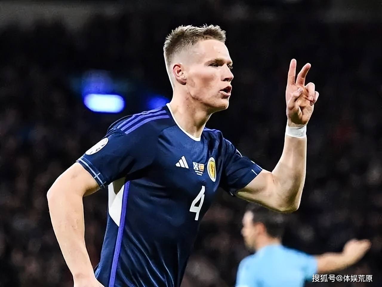 包含瑞士队成功进阶，锁定欧洲杯参赛资格的词条