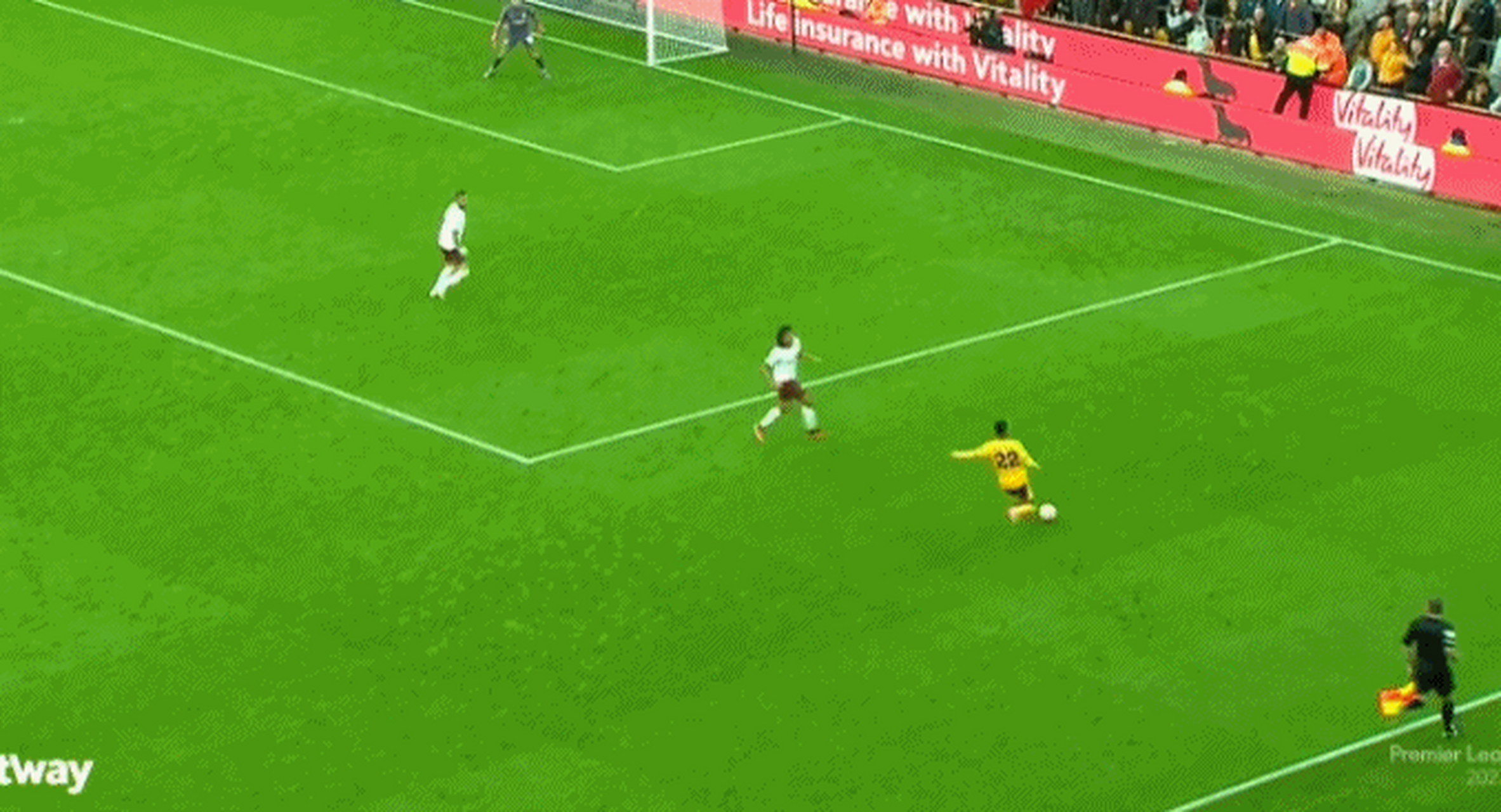 狼队客场逼平曼城,抢分成功 狼队客场逼平曼城,抢分成功