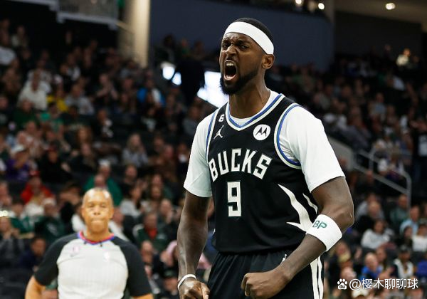 雄鹿取得重要胜利，保持不败